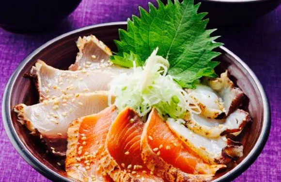 Ushioyaomi-Cho Ichiba