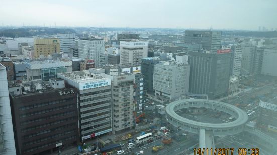 横滨作为港口城市，非常漂亮，这里也是日本第二大城市，这里离东