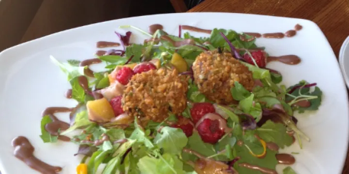 Captain Daniel Packer Inne Restaurant and Pub