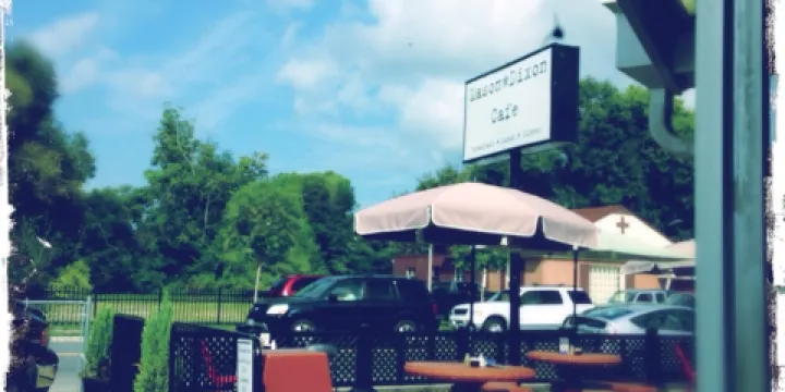 Mason-Dixon Cafe