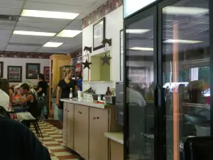 Lu's East Side Cafe