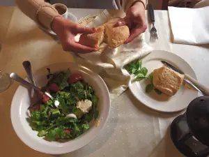Taverna Mousikos