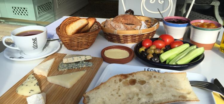 Leone Patisserie & Boulangerie
