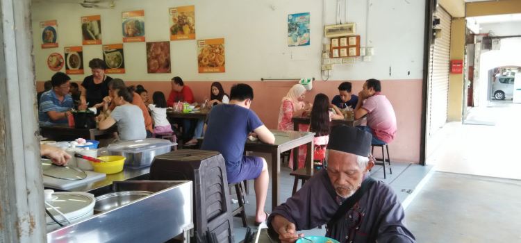 Sisters Char Koay Teow Kopitiam