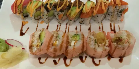 Umami Sushi Lounge & Grill Fusion