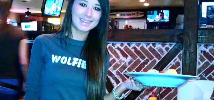 Wolfies Restaurant & Sports Bar
