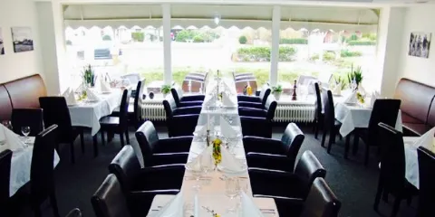 MS Glücklich am Meer