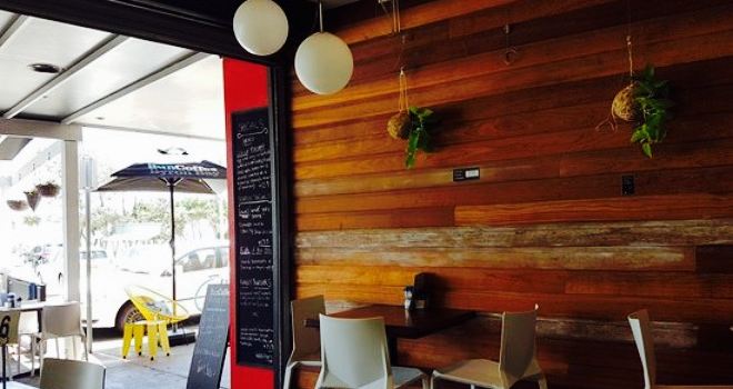 QROMA Cafe and Bar