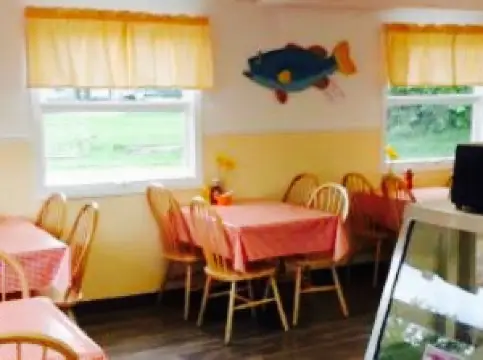 Capt'n Pete's Dairy Dock