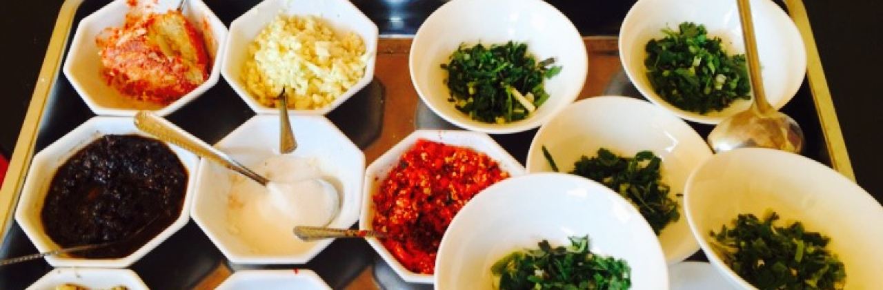 农家蒸汽石锅鱼