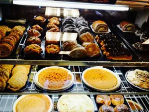 C.R. Lapp's Family Restaurant