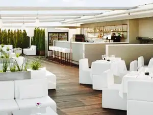 Roof Top Terrace & Lounge Bar