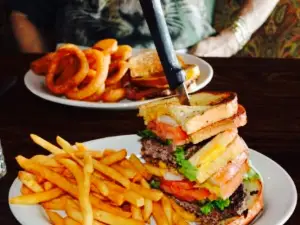 Al's Bar and Grille