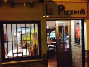 La Pizzeria