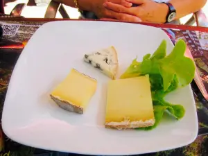 le Cafe de Paris