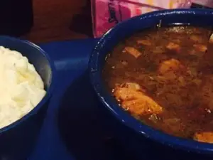 Me-Maw's Cajun Cuisine
