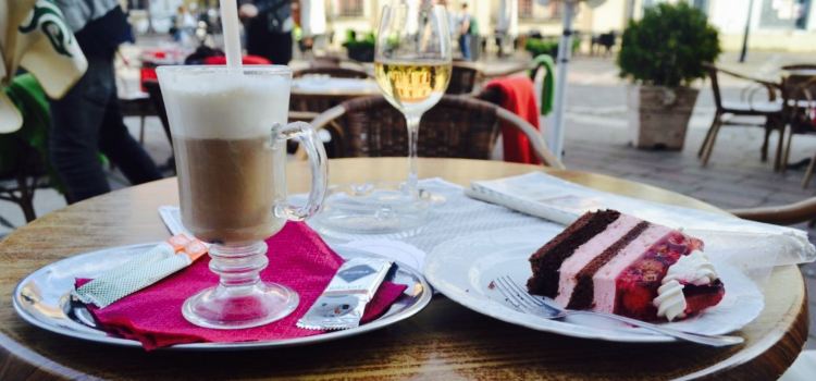 Ettore Cafe, Patisserie and Ice Cream Parlour