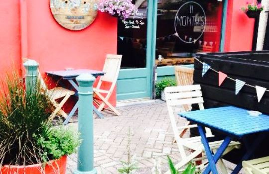 Monty's Cafe