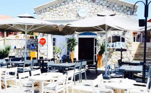 Marina %100 Rest. Cafe & More