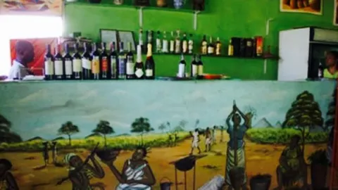 Restaurante Rua 11 in Luanda Province