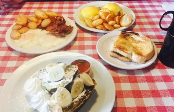 Kettles Back Home Cookin'