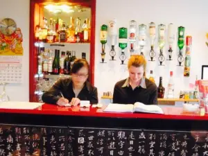 Happy Valley Chinese Restaurant&Take Away