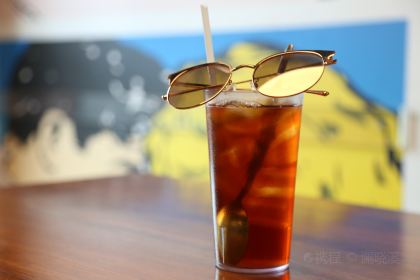 Shirley's Coffee Shop Garapan