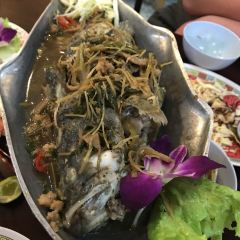 Song Pee Nong 2 User Photo