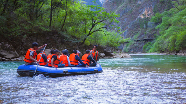 Rafting in Shangri-La