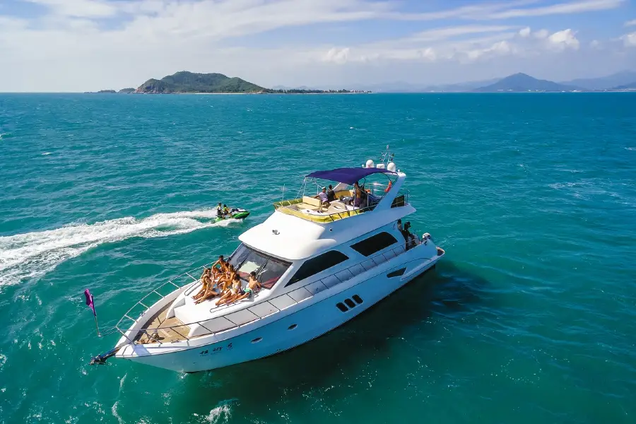 Dadonghai Xinghua Yacht Leasing (Xinghua Yacht Wharf)