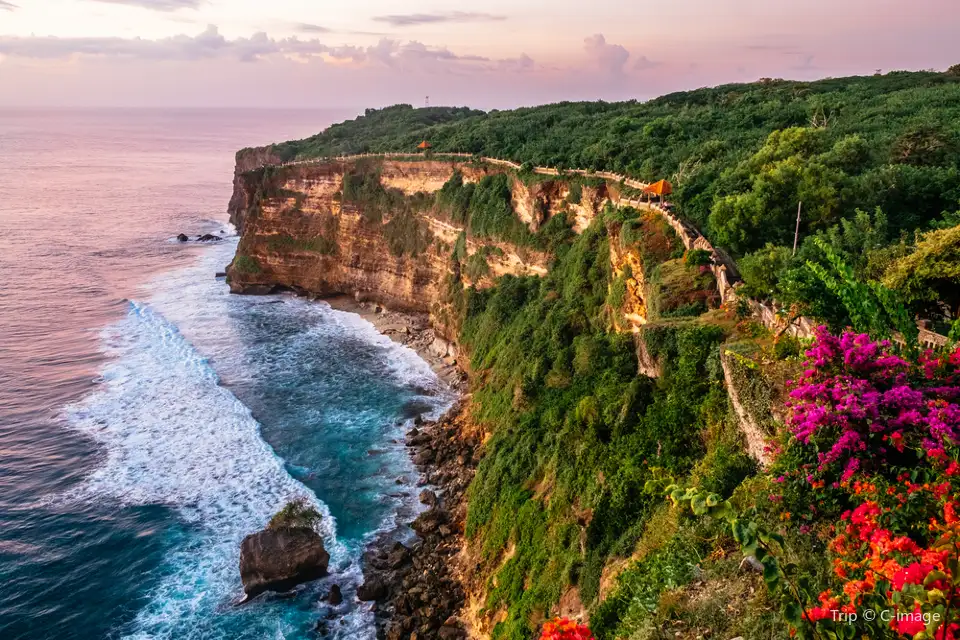 4_Uluwatu Temple