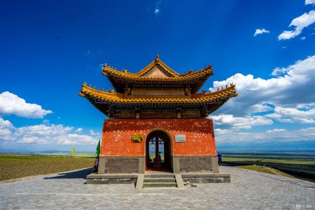 Gedengshan Monument