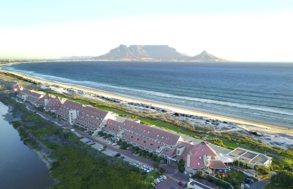 海豚海灘自助公寓酒店