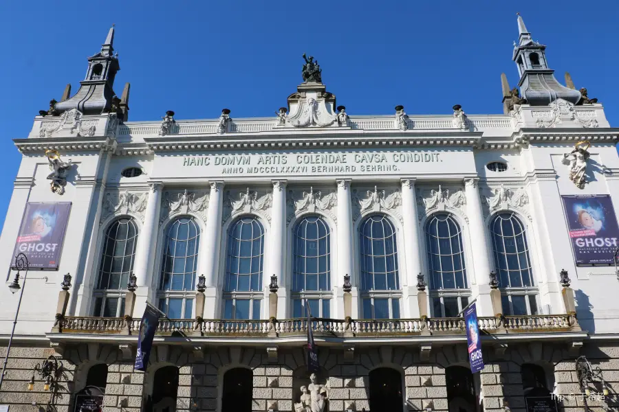 Theater des Westens