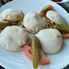 Bourj Al Hamam 여행 사진