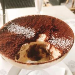 Cafe de Paris User Photo
