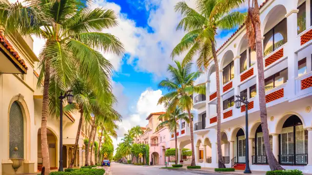Hotels near Worth Ave