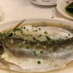 丽湖船菜馆·特色鱼头汤(古竹路店) User Photo