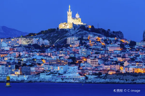 Eglise Vallon de l'Oriol 주변 호텔