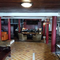 Tony's Place 여행 사진
