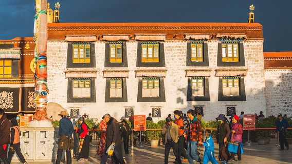Temple Visits in Lhasa