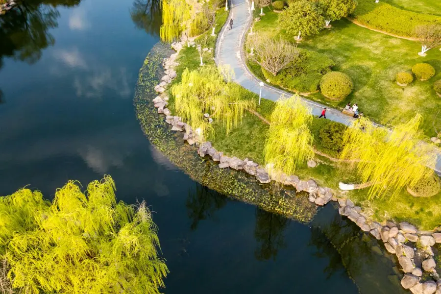 月湖公園