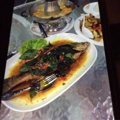 Chid Tha Lay User Photo