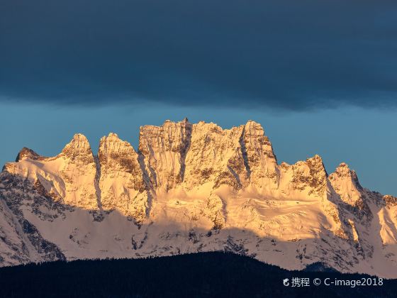 Wuguan Peak