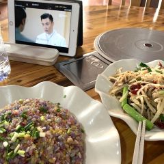 布依六月六餐馆 User Photo