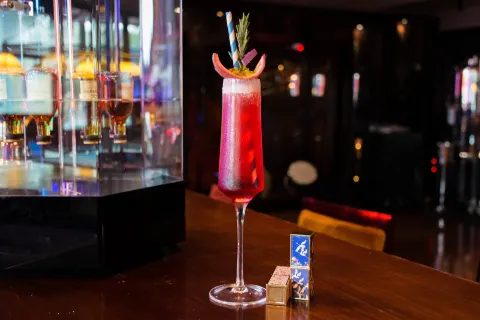 U Bar