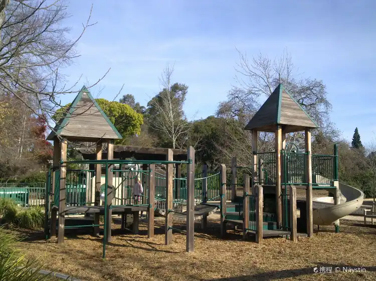 Hotels in Atherton