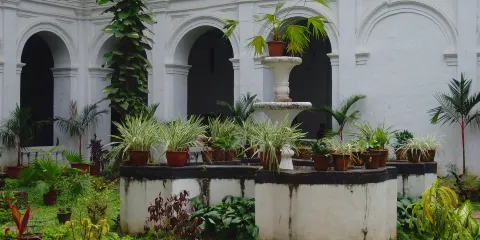 果阿舊城