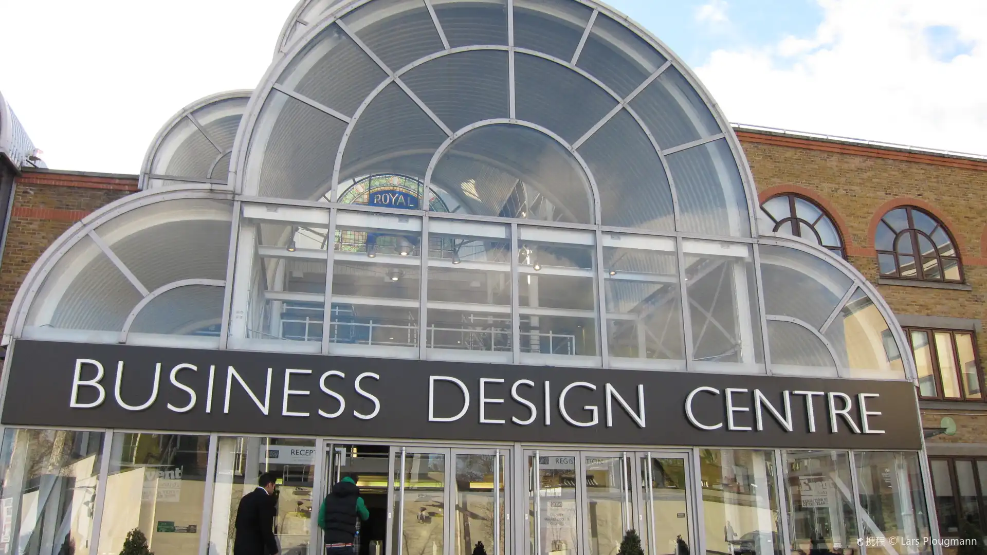 Hoteles cerca de The Business Design Centre