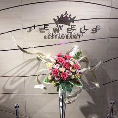 THE JEWELS User Photo
